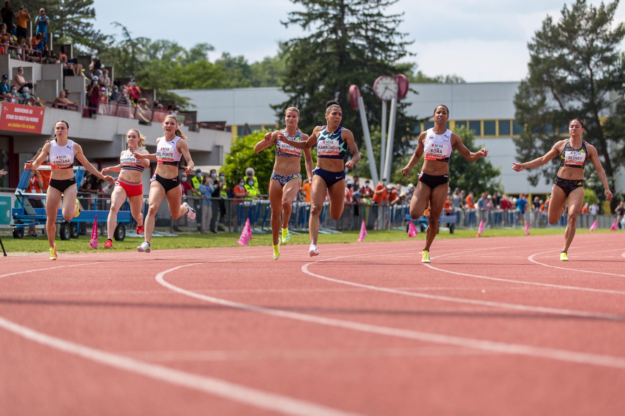 100 m Frauen, v.l.n.r.: VITTORIA FONTANA (ITA, #145) , LOTTA KEMPPINEN (FIN, #38) , Ajla DEL PONTE (SUI, #37) , DAFNE SCHIPPERS (NED, #60) , MUJINGA KAMBUNDJI (Suisse, #160) , SALOME KORA (Suisse, #159) , NAOMI SEDNEY (NED, #157) bei ATLETICAGENEVE; Geneve, 12.06.2021